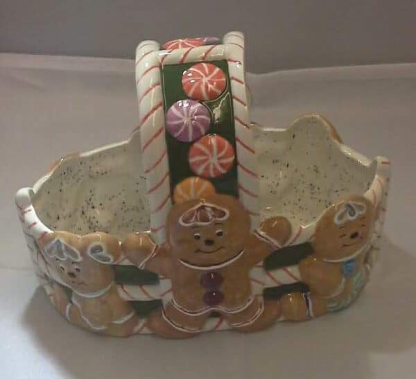 Gingerbread Basket